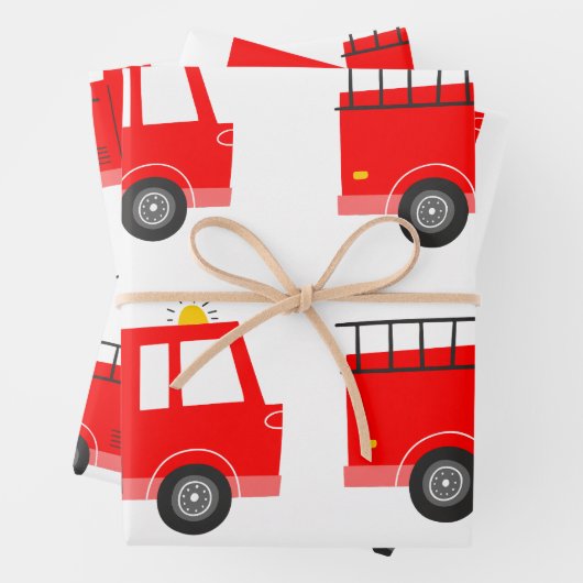 Red Fire Truck Verjaardag Inpakpapier Vel (In situ)