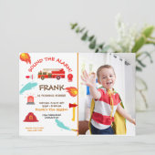 Red Fire Truck Verjaardagsfeestfoto Kaart (Staand voorkant)