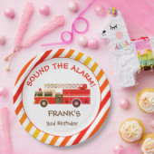 Red Fire Truck Verjaardagsfeestje Papier Bord (Feest)