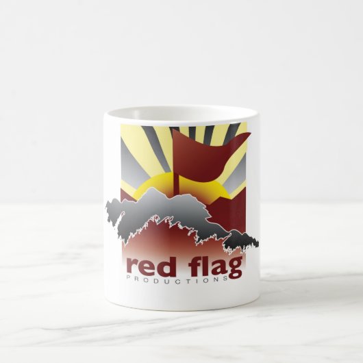 Red Flag Movie Productions© Mok (Center)