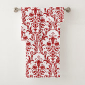 Red Floral Damask op White Bad Handdoek (Insitu)