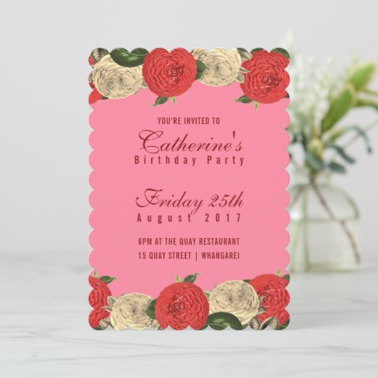 Red Floral op uitnodiging van roze verjaardag (Staand voorkant)
