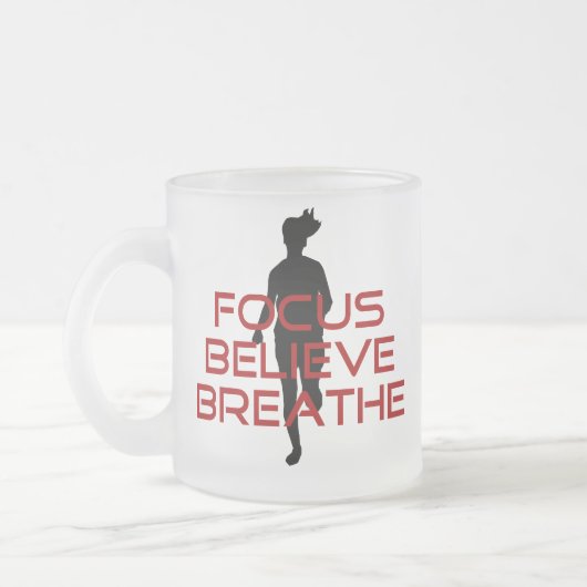 Red Focus Believe Breathe Matglas Koffiemok (Links)