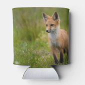 Red Fox Kit in Grassy Meadow Blikjeskoeler (Achterkant)