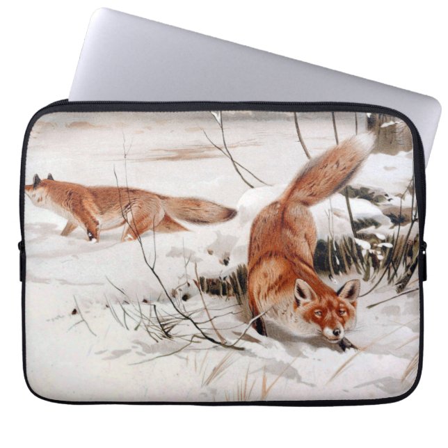 Red Foxes in the Winter Snow (by Wilhelm Kuhnert) Laptop Sleeve (Voorkant)