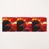 Red Gerbera Daisy Flower Foto inspireert kalligraf Yogamat (Voorkant (horizontaal))