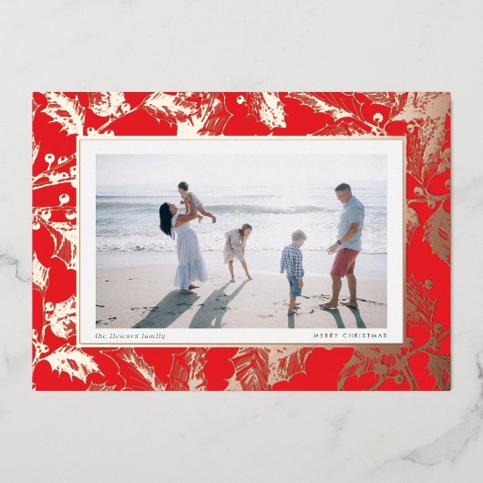 Red Gilded Holly Frame Traditional Christmas Folie Feestdagenkaart (Voorkant)