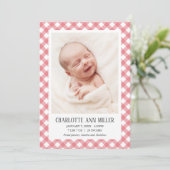 Red Gingham Baby Geboortekaart Fotokaart Aankondiging (Staand voorkant)