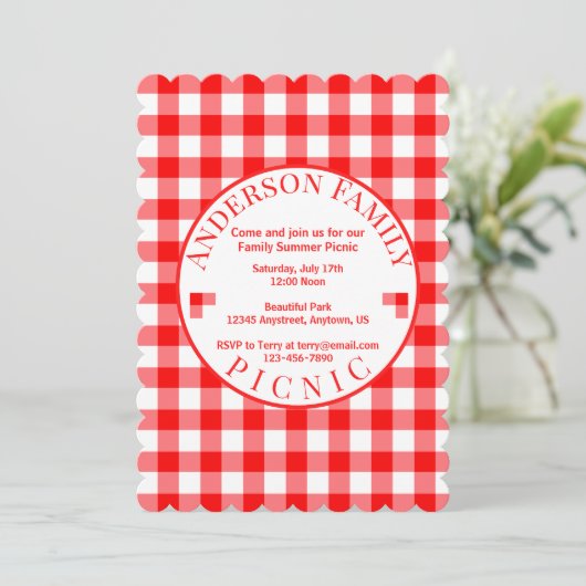 Red Gingham Summer Picnic Uitnodiging (Staand voorkant)