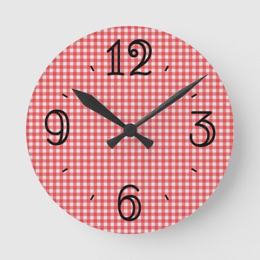 Red Gingham Wall Clock Ronde Klok (Voorkant)