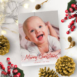 Red Glitter Handwritter Photo Merry Kerstry Briefkaart<br><div class="desc">Simpele foto van Christmas card,  featuring a gold glitter handwritten font,  great for light pictures.</div>