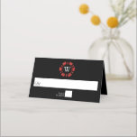 Red Glitter Monogram Poker Chip Casino Wedding Plaatskaartje<br><div class="desc">Vier in stijl met deze stijlvolle en zeer trendy trouwplaatskaarten. Het ontwerp is gemakkelijk te personaliseren met uw speciale evenementenbewoording en uw gasten zullen blij zijn wanneer ze deze fantastische plaatskaarten zien. Overeenkomende bruidsartikelen zijn te vinden in het collectie.</div>