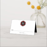 Red Glitter Monogram Poker Chip Casino Wedding Plaatskaartje<br><div class="desc">Vier in stijl met deze stijlvolle en zeer trendy trouwplaatskaarten. Het ontwerp is gemakkelijk te personaliseren met uw speciale evenementenbewoording en uw gasten zullen blij zijn wanneer ze deze fantastische plaatskaarten zien. Overeenkomende bruidsartikelen zijn te vinden in het collectie.</div>