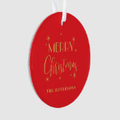 Red & Gold Colors Merry Christmas Family Name Ornament (voorkant)