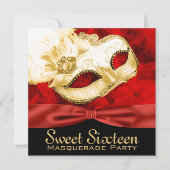 Red Gold Feather Sweet 16 Masquerade Party Kaart (Voorkant)