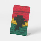 Red Gold Green Black Africa Designer Crochet Print Reclamebord Met Voetstuk (Voorkant)