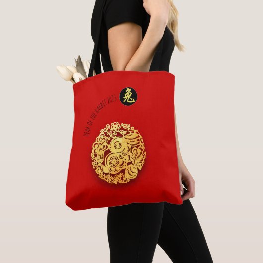 Red Gold Rabbit Papercut Chinees nieuwjaar 2023 Tote Bag (Dichtbij)