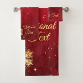 Red & Gold Snowflake Filigree Aangepast kerstfeest Bad Handdoek (Insitu)