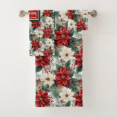 Red Green Christmas Towels Chic Wreath Style Bad Handdoek (Insitu)