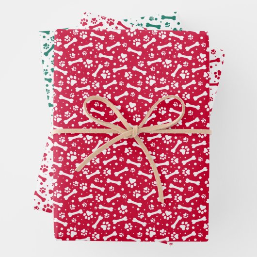Red Green Festive Paw Print Patroon Inpakpapier Vel (In situ)