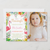 Red Green Flamingo Birthday-uitnodigingen met foto Kaart (Voorkant)