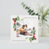 RED GREEN HOLLY BERRY PINE CONE NIEUW JAAR FOTO FEESTDAGENKAART (Staand voorkant)