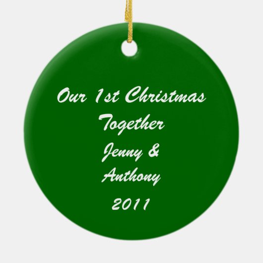 Red Green Holly Ribbon 1e kerstfoto | Keramisch Ornament (Achterkant)