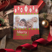 Red Green Retro Merry en Bright Family Photo Card Feestdagenkaart