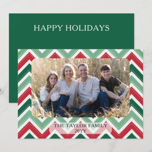 Red Green Zig Zag Chevron Family Photo Christmas Feestdagenkaart (Voorkant / Achterkant)