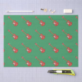 Red Guitar over Groen Tissuepapier (Craft)