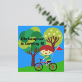 Red Hair Boy op Bicycle Birthday Invitation Kaart (Staand voorkant)