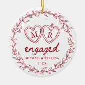 Red Hand Drawn Engaged Christmas Keramisch Ornament (Voorkant)