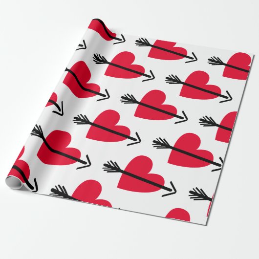 Red Heart met Arrow-Valentijnsdag Cadeaupapier (Uitgerold)