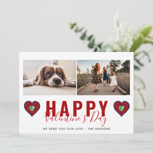 Red Heart Valentijn Day Script Family Photo Feestdagenkaart (Staand voorkant)