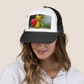Red Heart Valentijn Green Frog Trucker Pet (In situ)