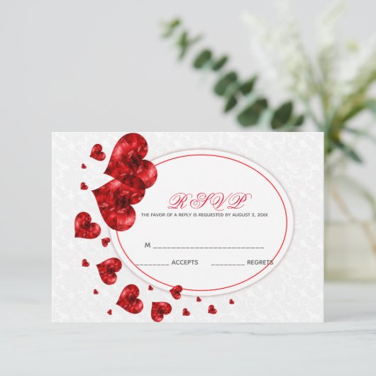 Red Hearts en White Damask RSVP Kaartje (Staand voorkant)