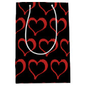 Red Hearts op Black Love Pattern Medium Cadeauzakje (Voorkant)