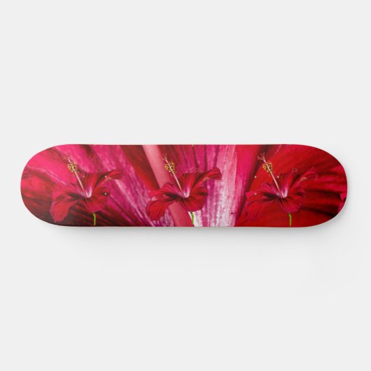 Red Hibiscus Flower Side Uitzicht Skateboard (Horizontaal)