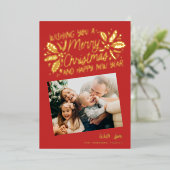 Red  Holly Tilted Snapshot met kerstmis Folie Feestdagenkaart (Staand Voorkant)