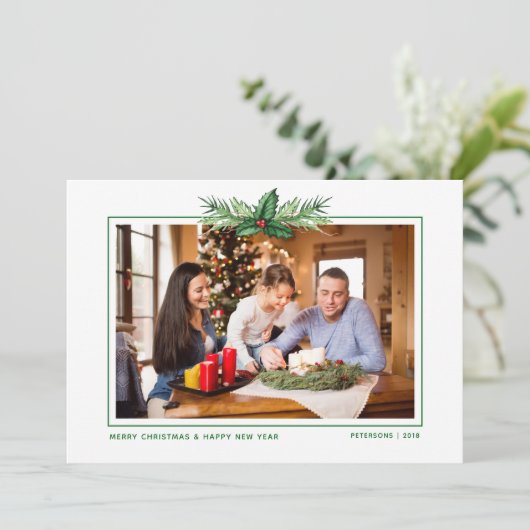 Red Holly Waterverf Merry Kerstfamilie Foto Feestdagenkaart (Staand voorkant)