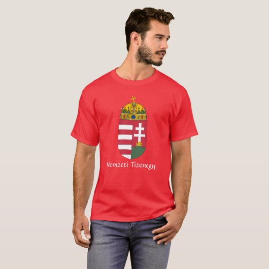 RED Hongarije Coat of Arms Nemzeti Tizenegy T-Shir T-shirt (Voorkant volledig)