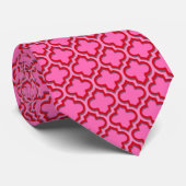 Red Hot Pink Moroccan Quatrefoil Pattern #5DS Stropdas (Opgerold)