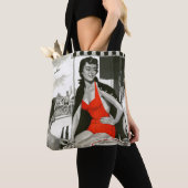 Red Hot Woman Tote Bag (Dichtbij)