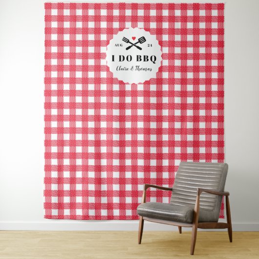 Red I Do BBQ Gingham Plaid Verlovingsfeest Wandkleed (In situ)