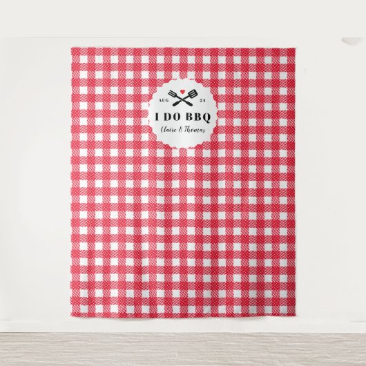 Red I Do BBQ Gingham Plaid Verlovingsfeest Wandkleed (Voorkant)