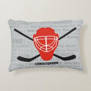 Red Ice Hockey Helmet en Sticks Typografie Decoratief Kussen