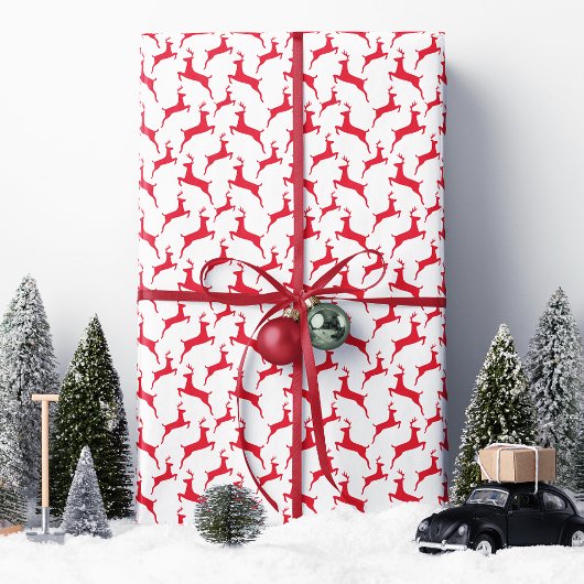 Red Jumping Deer Kerstmis Cadeaupapier