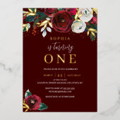 Red KerstFloral Girl 1e verjaardag Gold Folie Uitnodiging (Voorkant)