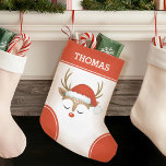 Red Kerstrendiermonogram stoppen Kleine Kerstsok<br><div class="desc">Een schattige rode en witte kerstbedekking met een rendiergezicht met een kersthoed. Geweldig voor kinderen! Pas het voor je kind aan voor Kerstmis. Ontworpen voor jou door Blackberry Boulevard</div>