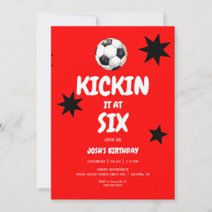 Red Kickin het bij Six Soccer 6th Birthday Party Kaart